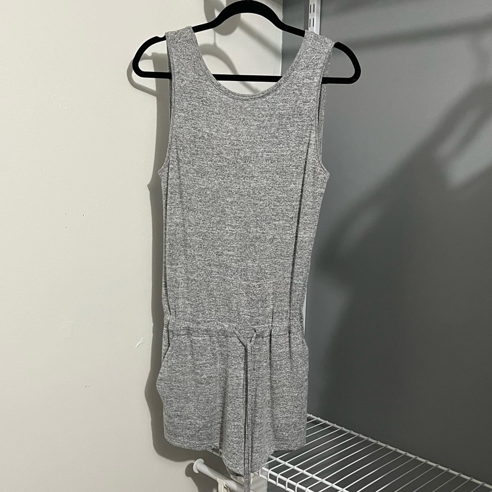 Small gap romper